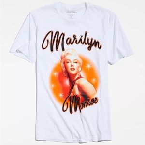 UO Marilyn Monroe Airbrush Tee 🤍